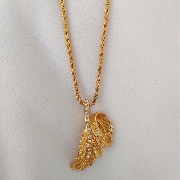 Vintage Givenchy Gold Tone Feather with Rhinestone Necklace - Picture 7 of 12
